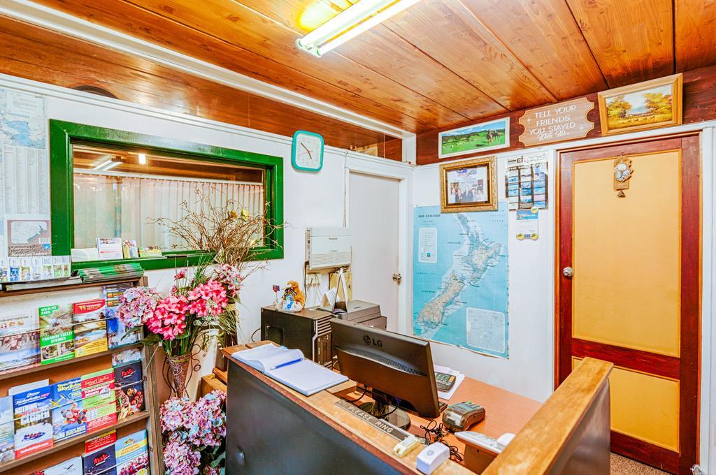 Aaryn Court Motel Distretto di Distretto di Rotorua Esterno foto